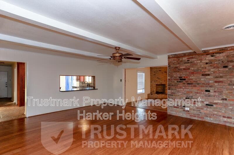 Harker Heights House: 101 Highland Oaks Drive