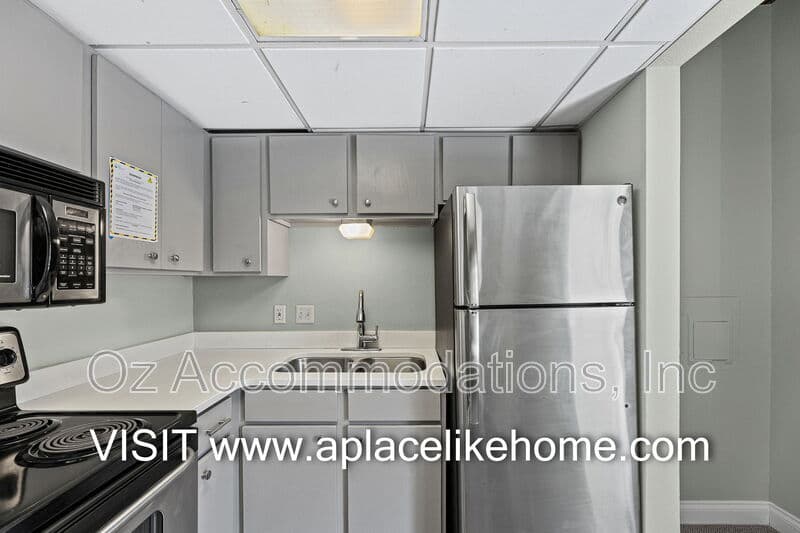 Kansas City Condo: 609 Central St