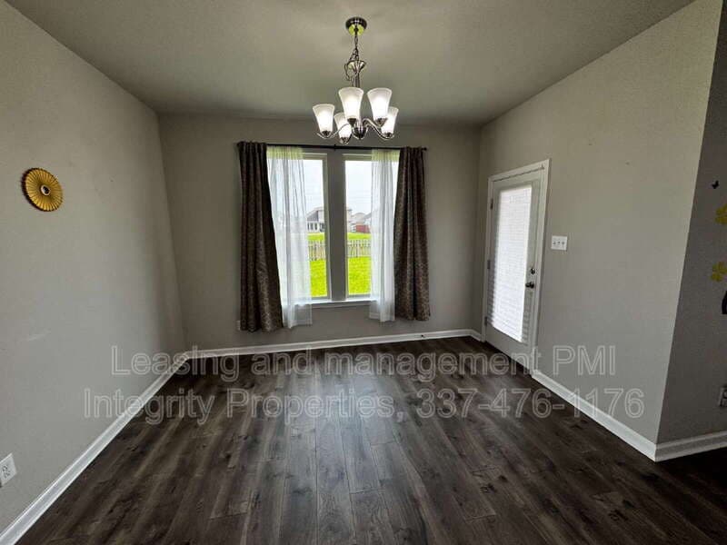 Youngsville House: 202 Rue Cordorcet