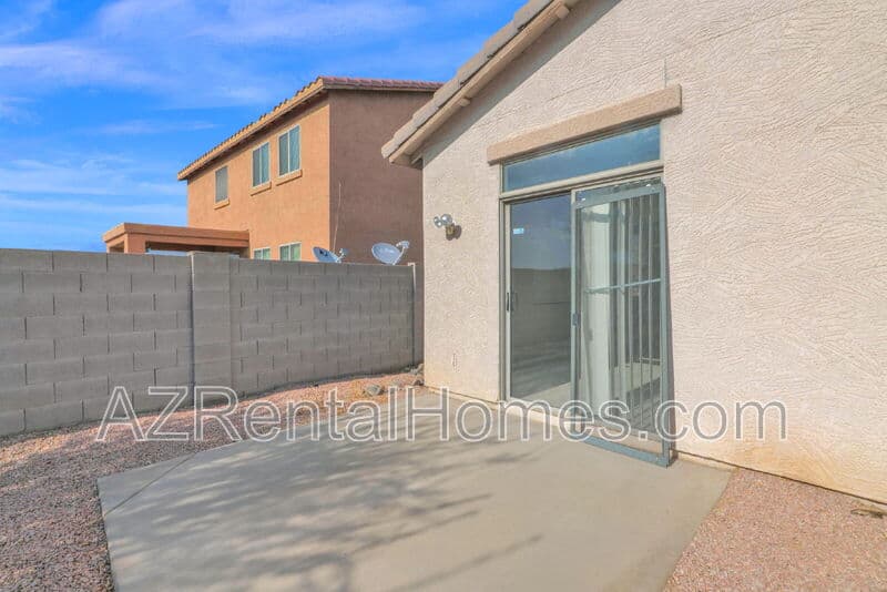 Laveen House: 6308 South 69th Glen