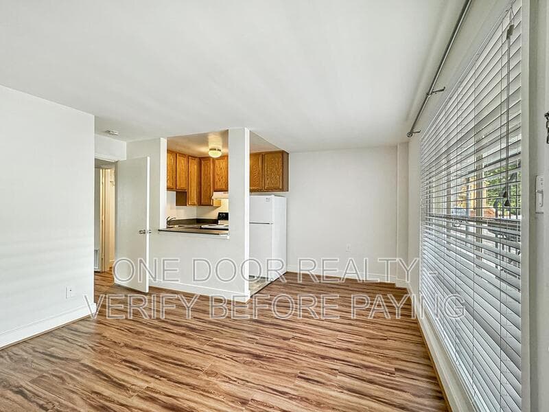 Williamsburg Condo: 732 Scotland Street
