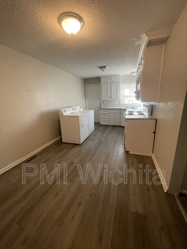 Wichita Condo: 1853 South Grove Street