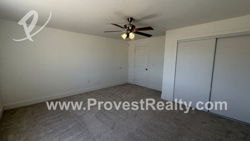 Apple Valley House: 9626 Buena Vista St