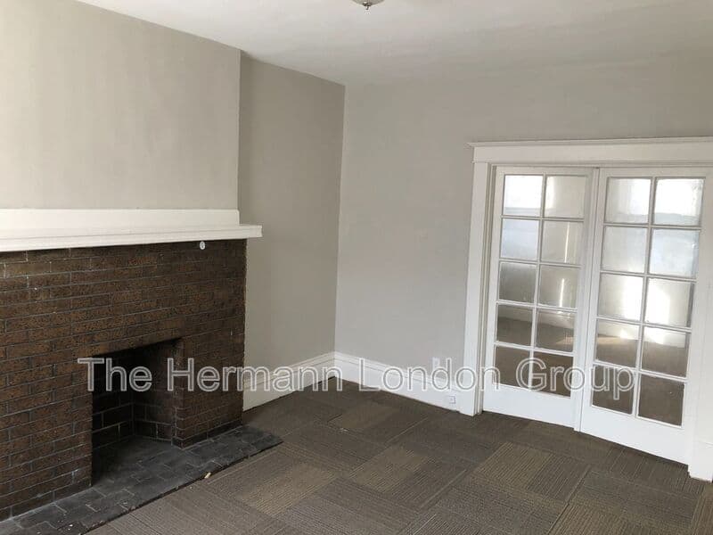 Saint Louis Condo: 4245-4247 Iowa Ave