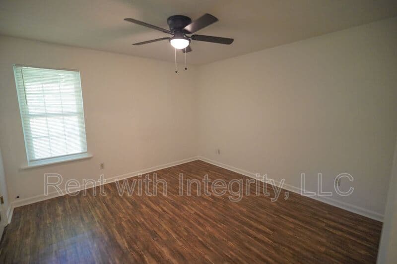 Tallahassee House: 2418 Ian Drive