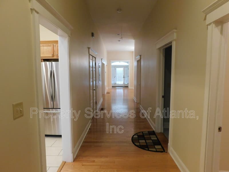Atlanta House: 675 Grady Pl SW