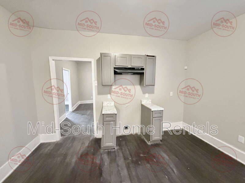 Memphis Townhome: 1584 Rayburn St