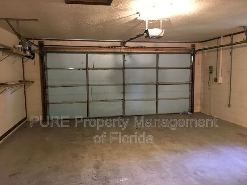 Ocala House: 3242 NE 32 Avenue