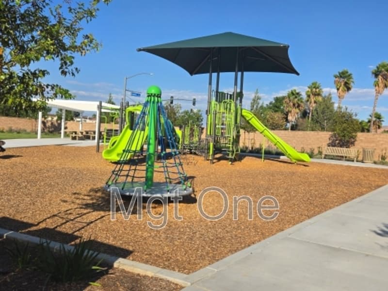 Moreno Valley House: 24790 Lynx Avenue
