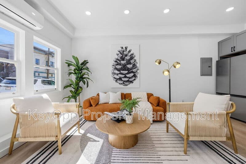 San Francisco Condo: 2730 23rd Street