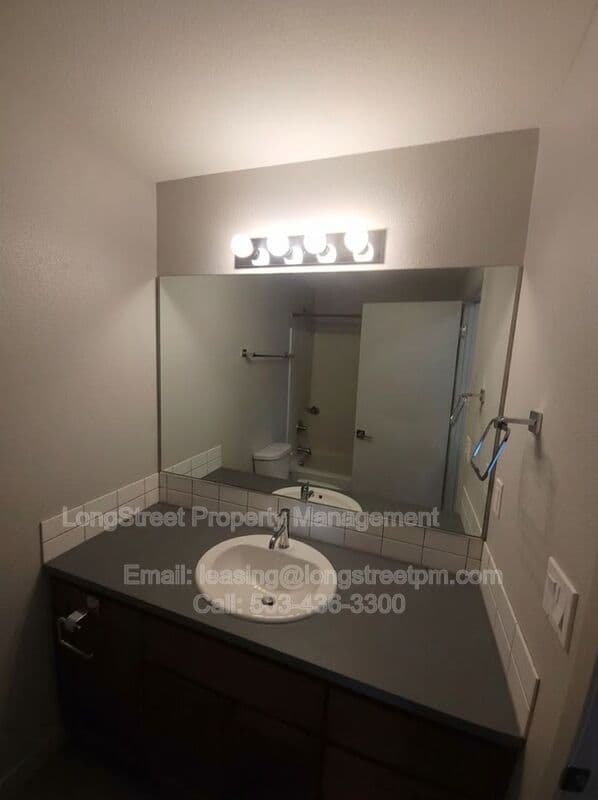 Portland Condo: 9305 SW 91st Ave