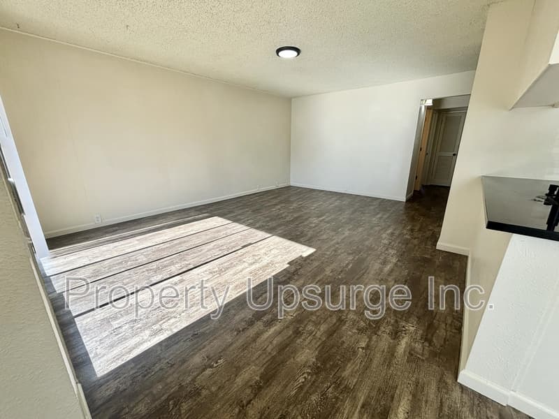 Red Bluff Condo: 905 Lakeside Dr