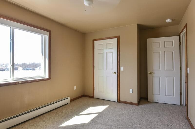 Little Chute Condo: 830 East Elm Drive - 3J
