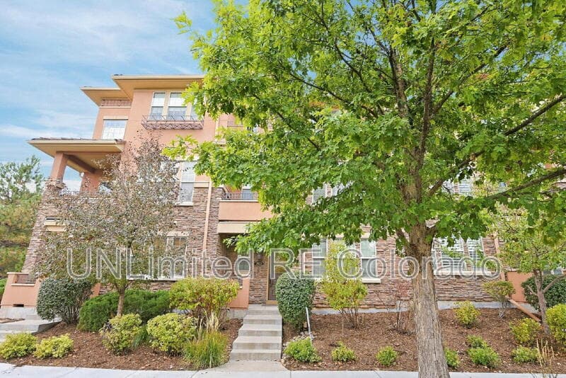 Englewood Townhome: 7833 Vallagio Lane