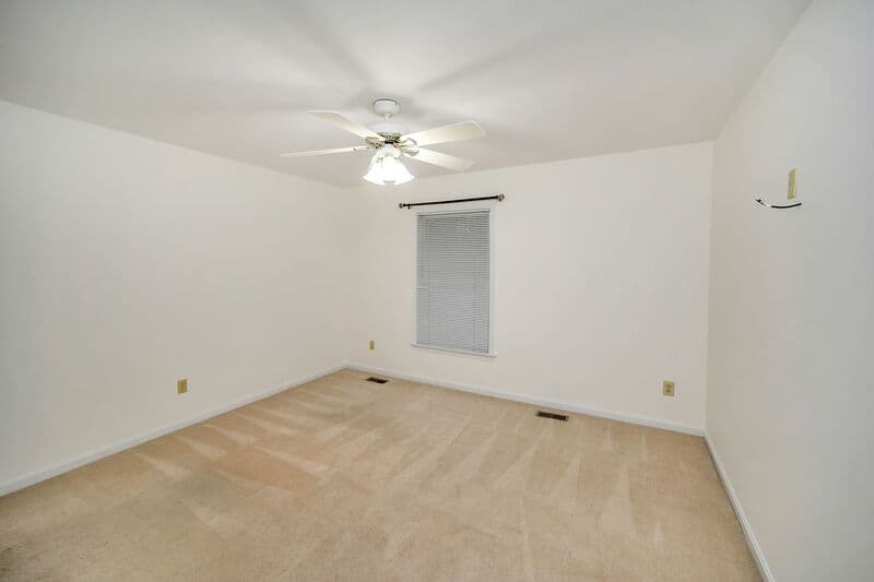Fredericksburg House: 3914 Doran Road