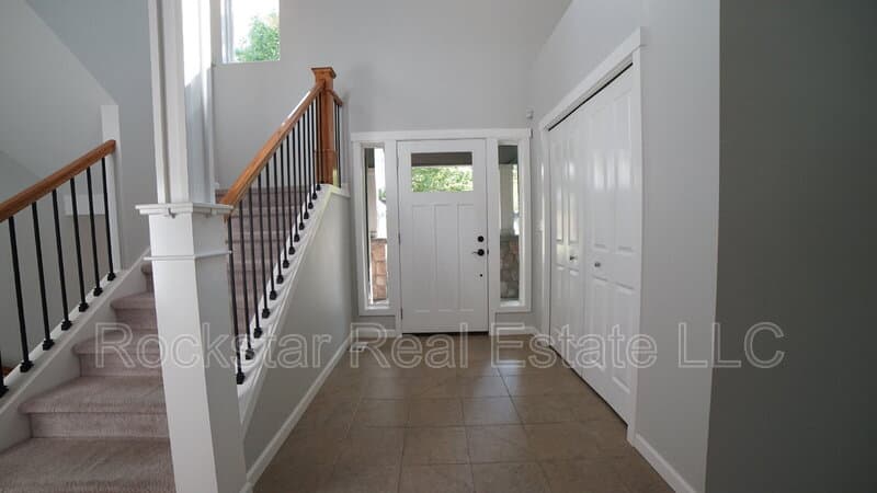Liberty Lake House: 24999 E Ludlow Ave