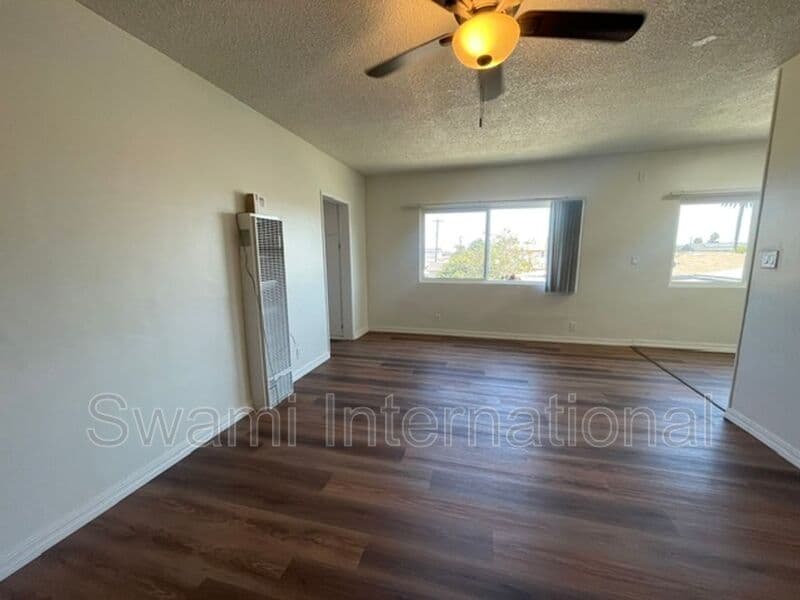 Los Angeles Condo: 10970 S. Figueroa St.