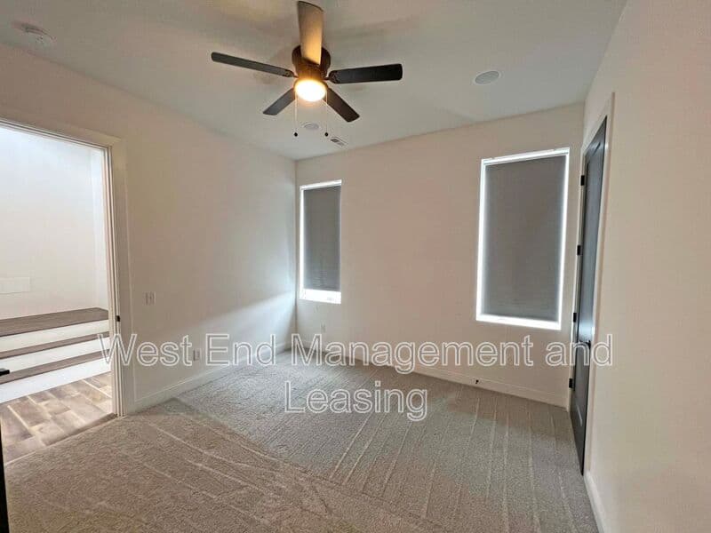Saint Louis Condo: 4201 W Pine Blvd