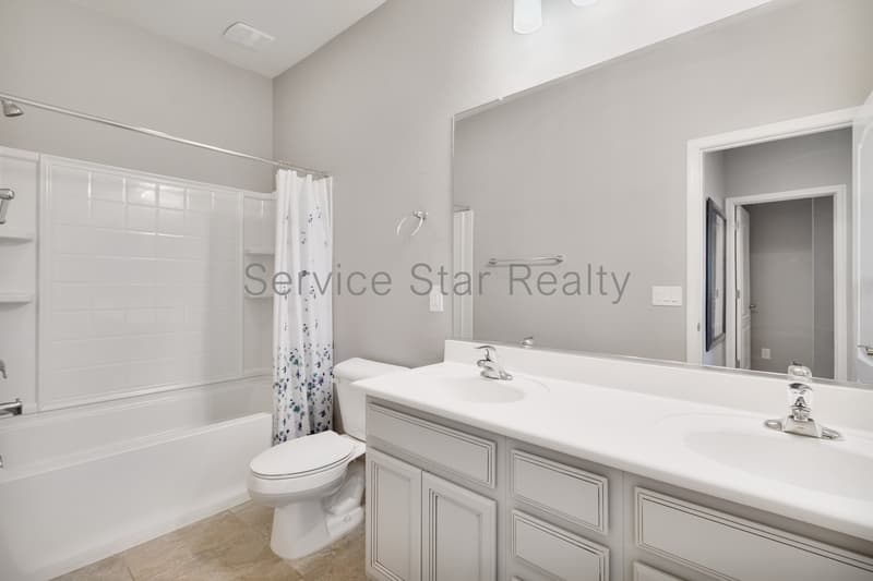 Phoenix House: 17214 N 9th Pl