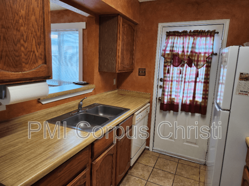 Corpus Christi Condo: 6702 Everhart Rd