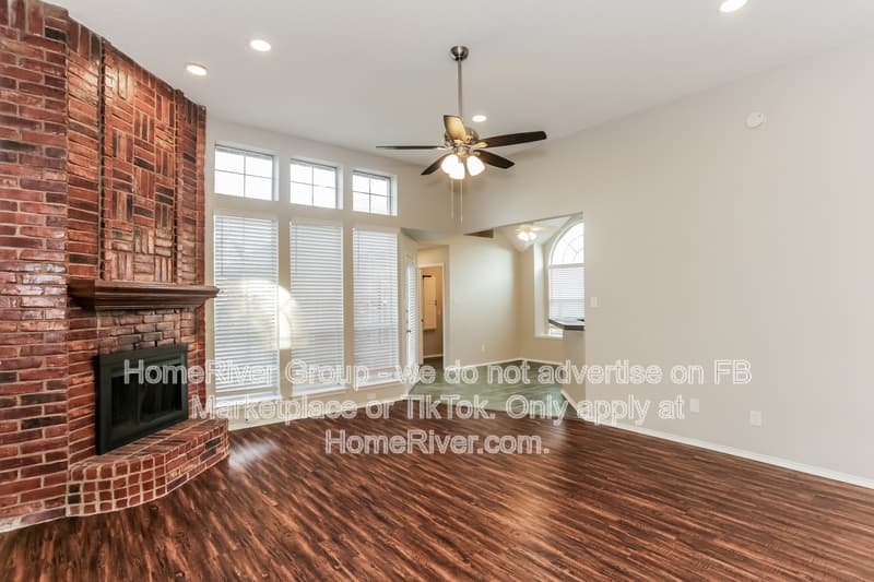 Desoto House: 720 Brees Dr