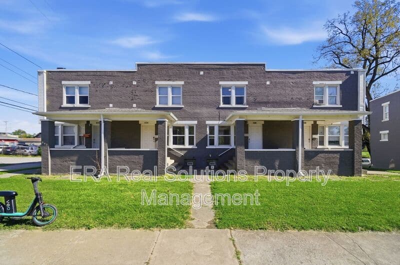 Columbus Townhome: 428 Columbian Ave