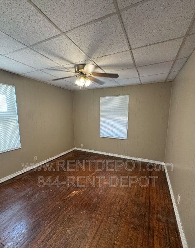 Evansville House: 1108 S. Harlan Ave