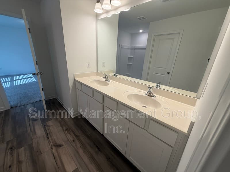 Conyers House: 2305 Hedgeview Road