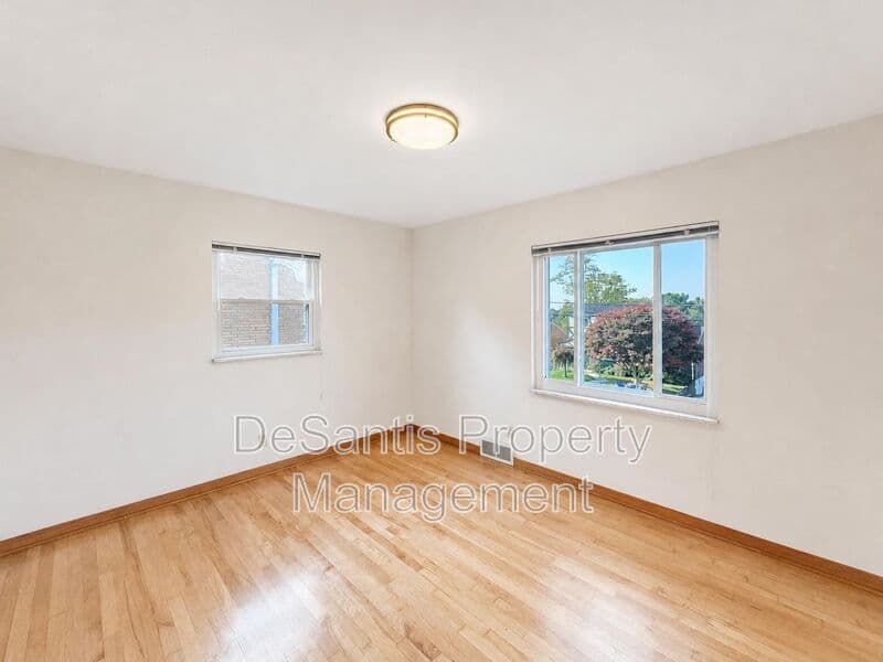 Overbrook House: 2229 Parklyn Street