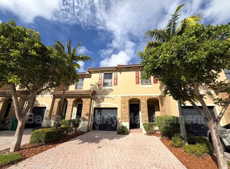 Homestead House: 23364 SW 113th Psge