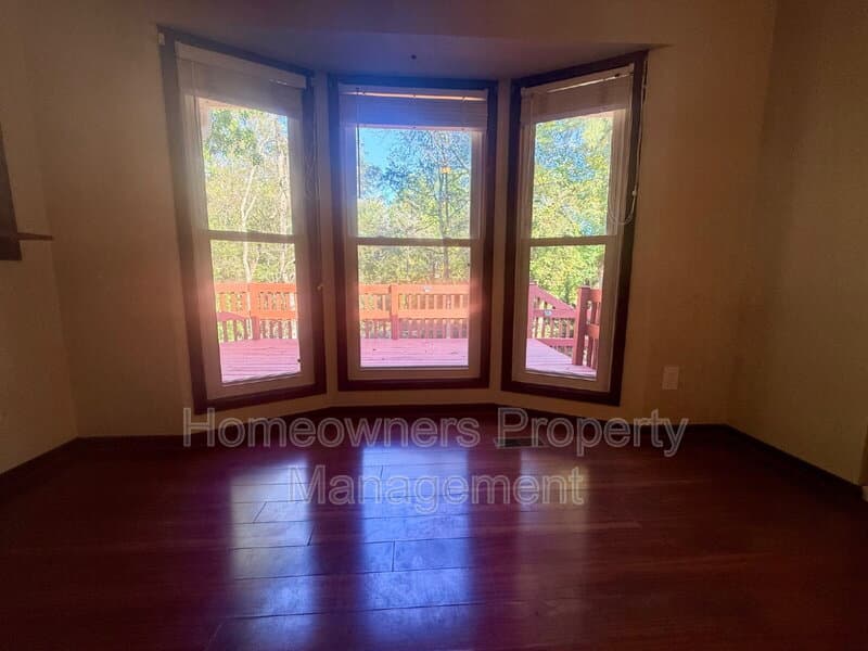 Fayetteville House: 4436 Briton Circle