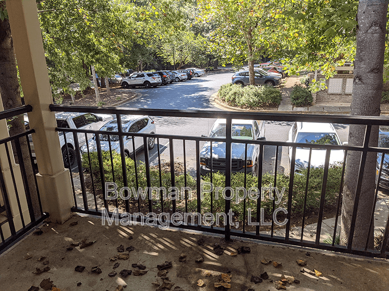Athens Condo: 660 Barnett Shoals Rd