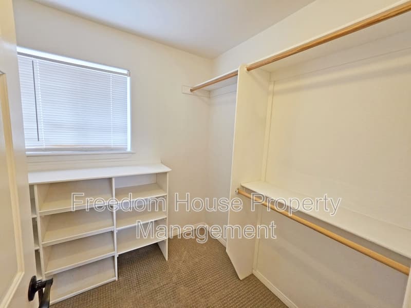 Pahrump House: 410 East Bellville Road