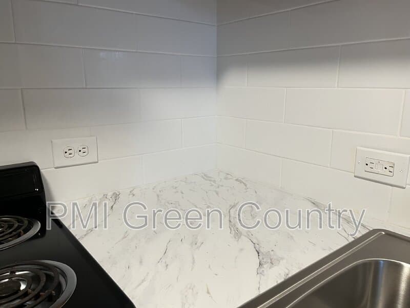 Tulsa Condo: 6639 S Victor Ave