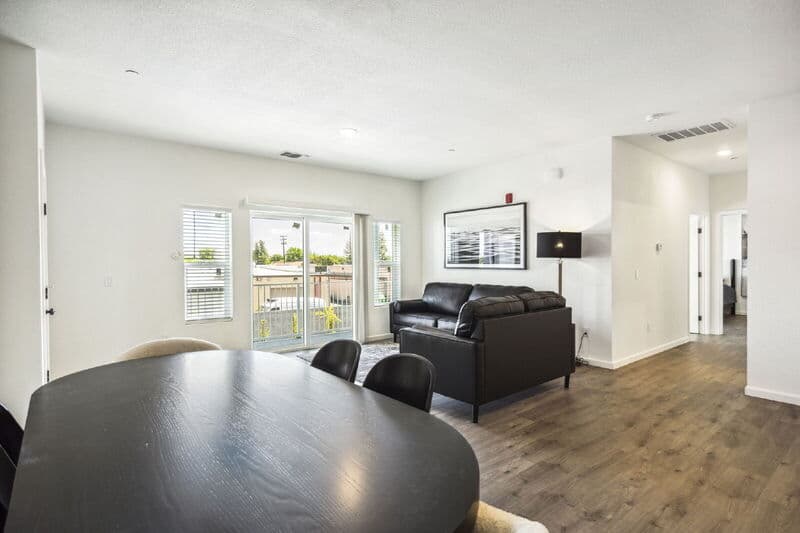 Sacramento Apartment: 6470 Stockton Blvd