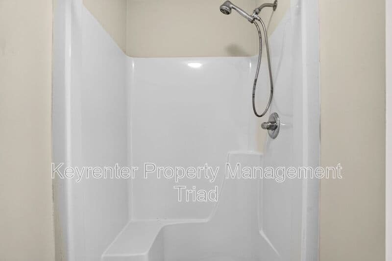 Greensboro House: 4510 Camden Ridge Drive