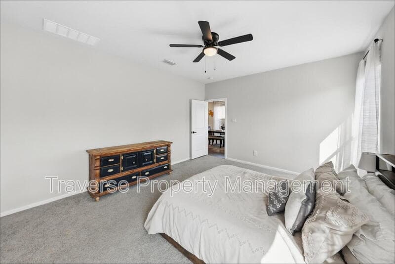 Fort Worth House: 8420 Berry Crest Street