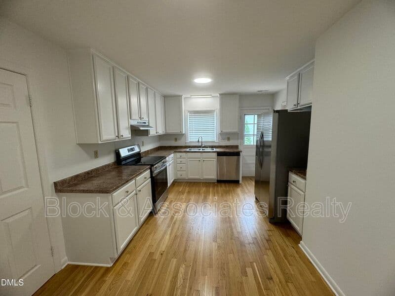 Raleigh House: 3516 Peach Haven Court