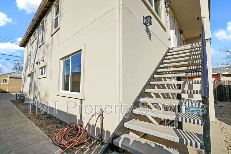Sacramento House: 4190 35th Street