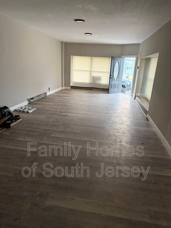 Gloucester City Apartment: 242 N Broadway