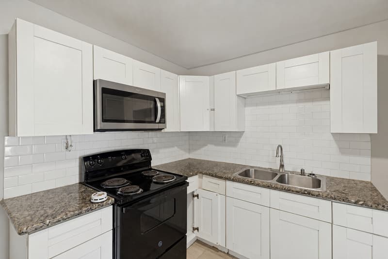 Houston House: 6813 Foster Street