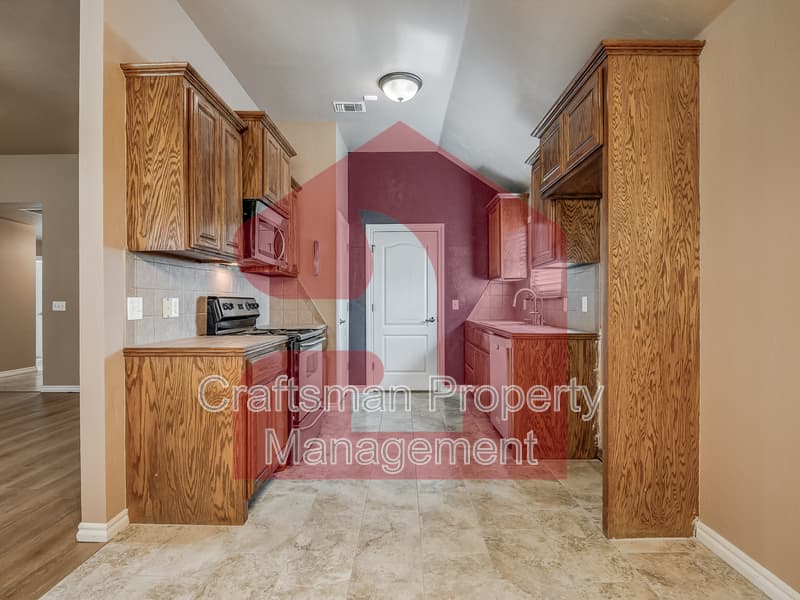 Moore House: 3209 Loren Drive