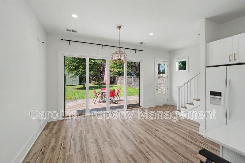 Charlotte House: 1521 Walton Rd
