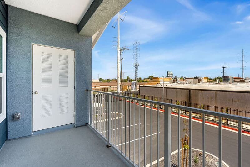 Sacramento Apartment: 6470 Stockton Blvd