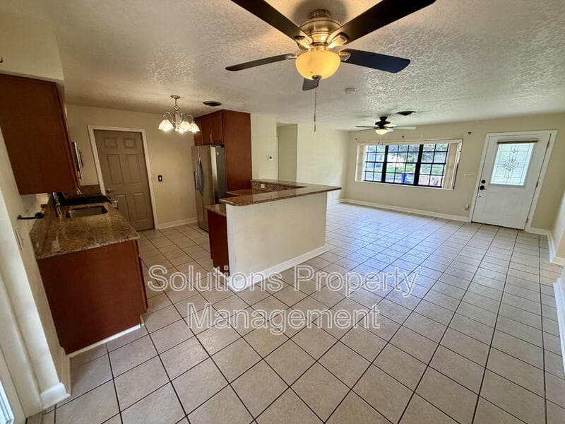 Rockledge House: 974 Golf St
