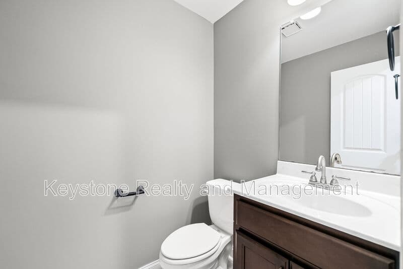 Clarksville Townhome: 1716 Manning Drive