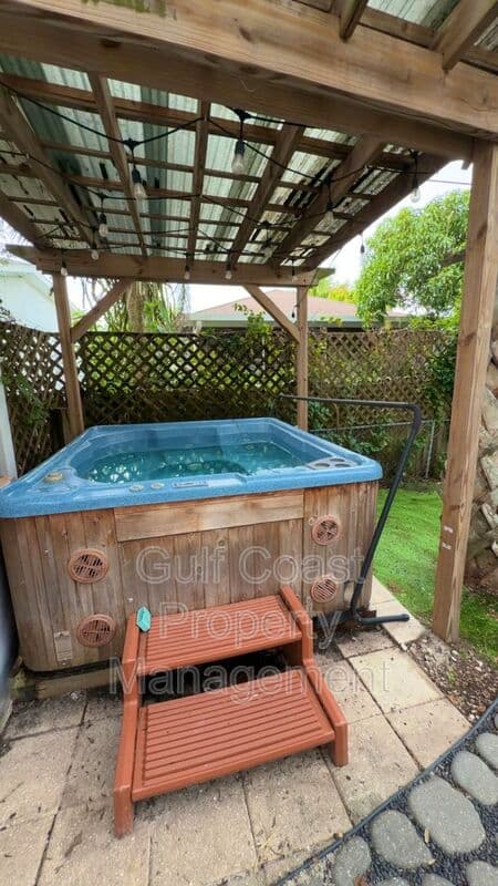 Bonita Springs House: 11652 PAWLEY AVE
