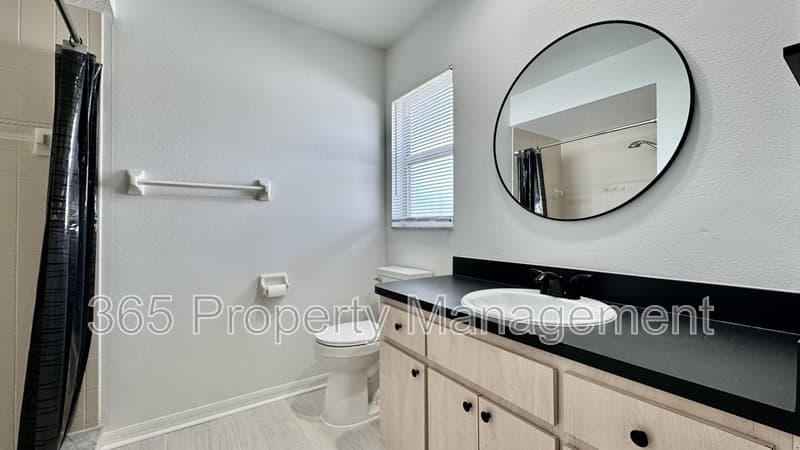 Spring Hill House: 12175 Katherwood Street