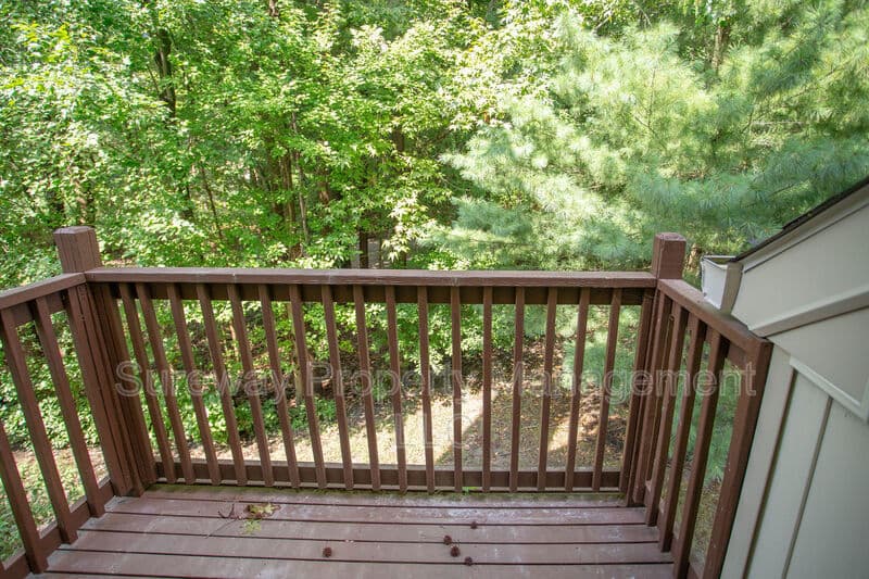 Marlton Condo: 175 Woodlake Dr