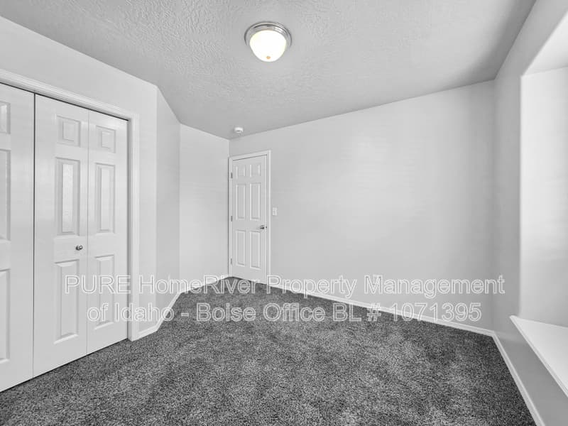 Caldwell Townhome: 16772 Bayou Way